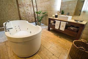 Hotel Lm A Luxury Boutique